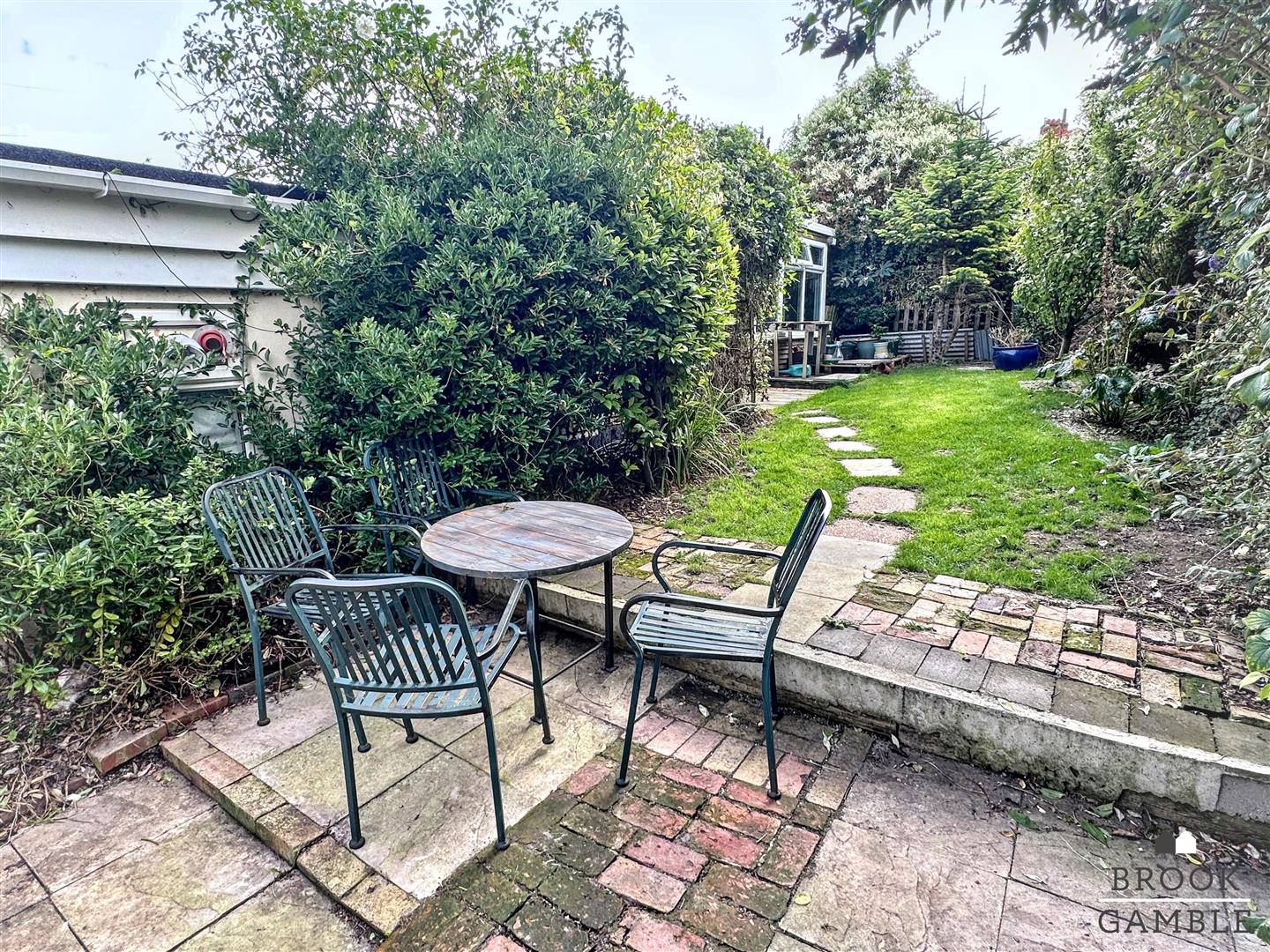 4 Bedroom House. Upwick Road in Eastbourne, East Sussex 29